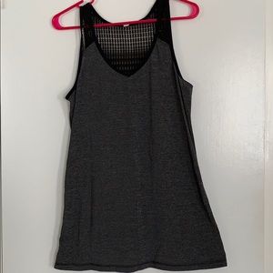 Lululemon exercise tee